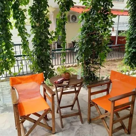 Summer Triangle Apt No1 Lyra Apartment